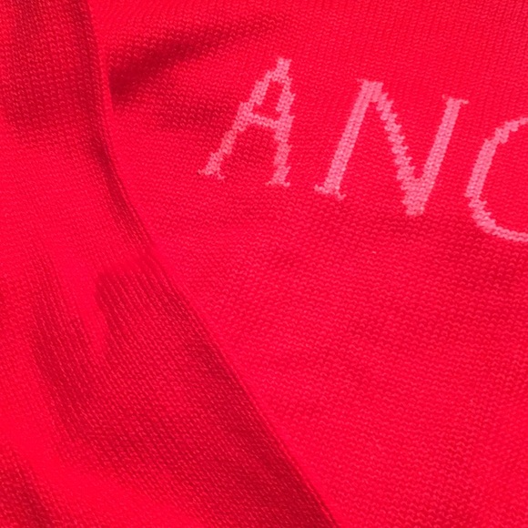 Victoria’s Secret sweater - Picture 3 of 7